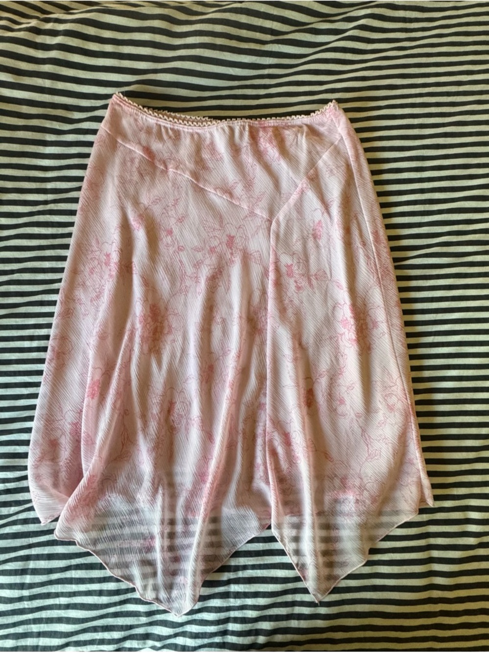 Women's Pink Floral Handkerchief Hem Skirt